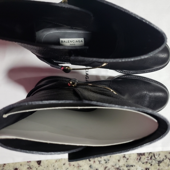 Balenciaga metal bar leather boots - Picture 8 of 12